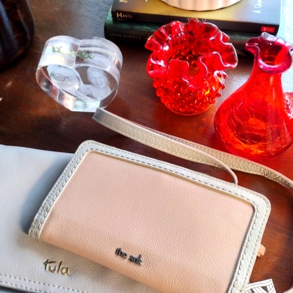 Tula Light Gray Leather Crossbody Bag - Picture 10 of 10